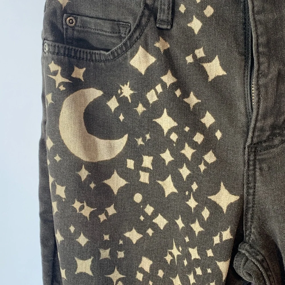 Lee Dark Gray black Boot Cut regular fit Jeans midrise stars and moons size 6